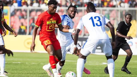 启程沙特！罗杰斯与库迪西亚合同大戏即将开演，细节揭秘在即！